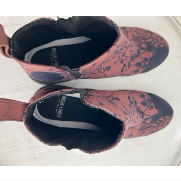 ROGUE  & WOLF Sepia Rose Romance Vegan Chelsea Boots - 39/ US 7.5 - Picture 9 of 11